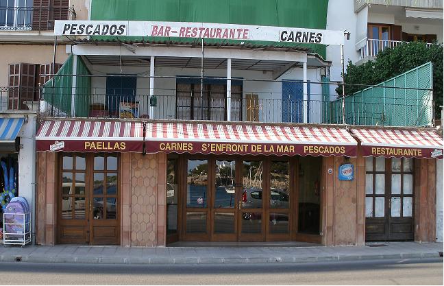 Shameful bar porto cristo rude and rip off porto cristo and eats way to much